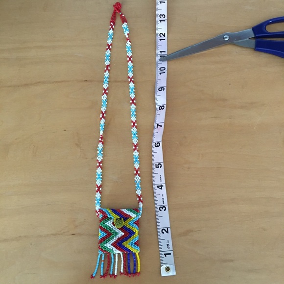 Native American Beaded Medicine Bag Pouch Necklace - Picture 3 of 6